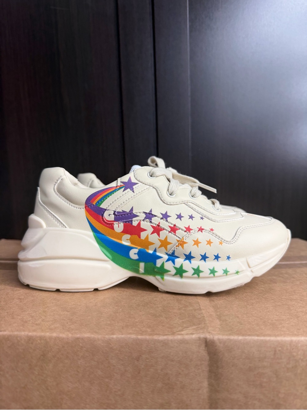 Gucci Kids Cream Sneakers with Rainbow Star Print